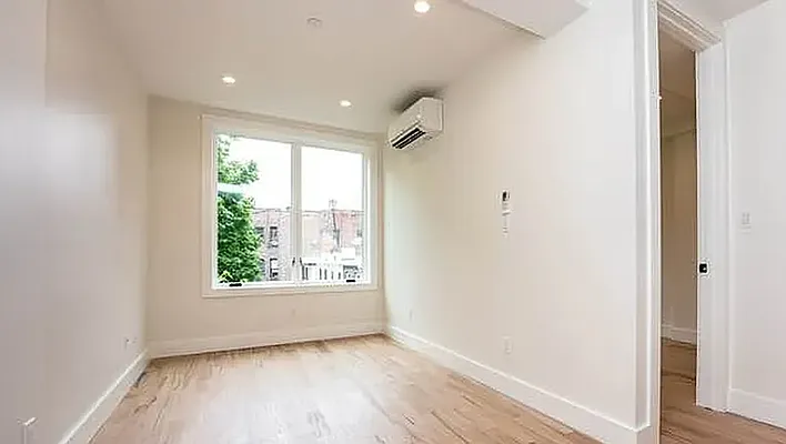 Rented by Brooklyn Group | media 7