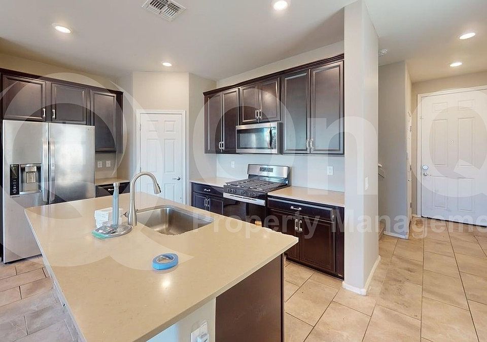 1st image of 5940 N Umbra Ct
