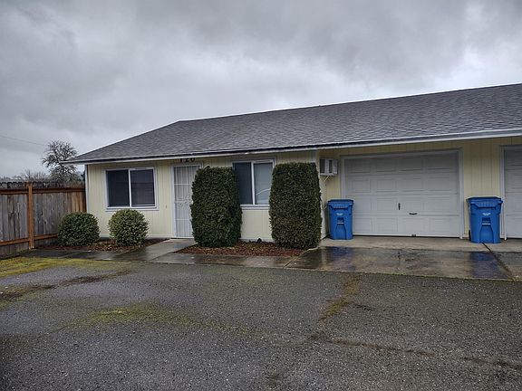 2nd image of 120 Sunny Ln