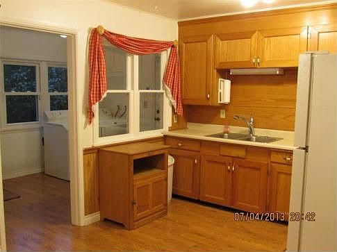 4th image of 1103 S Fruitland