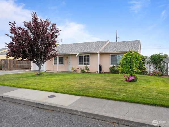1223 Arnold Dr, Moses Lake, WA 98837