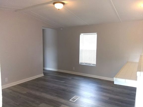 5th image of 11211 E Bay Rd #1