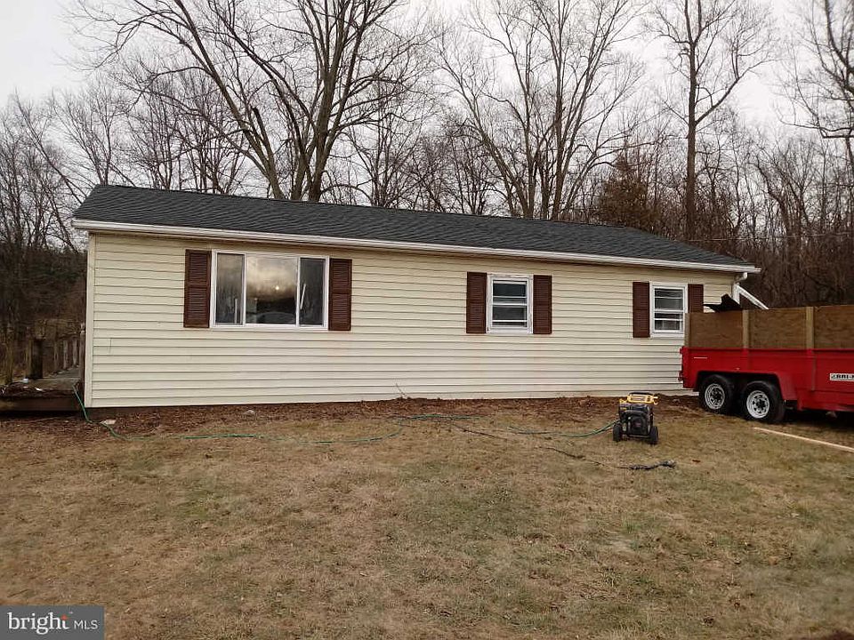 2nd image of 8476 Orchard Rd