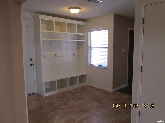 1912 Villa Dr — Photo 9