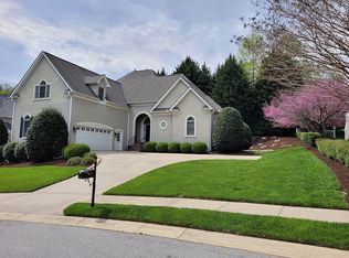 475 Mistletoe Trl, Hendersonville, NC 28791