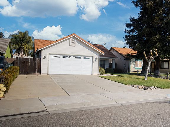 3rd image of 2417 Bordona Dr