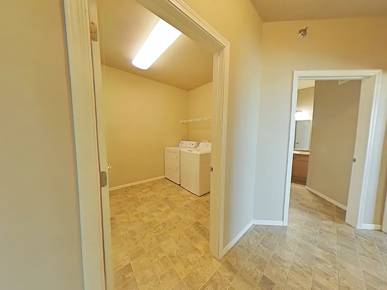 Boulder Ridge Apartments — Photo 34