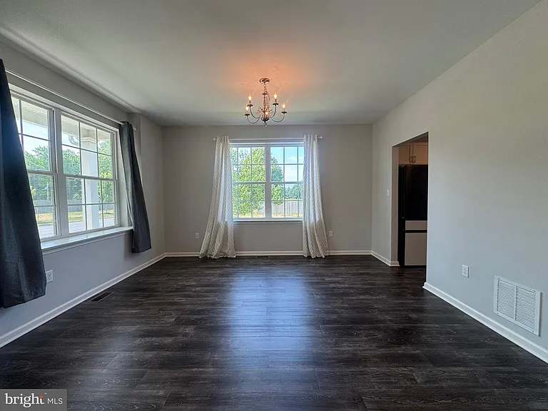 148 Grissom Dr — Photo 6