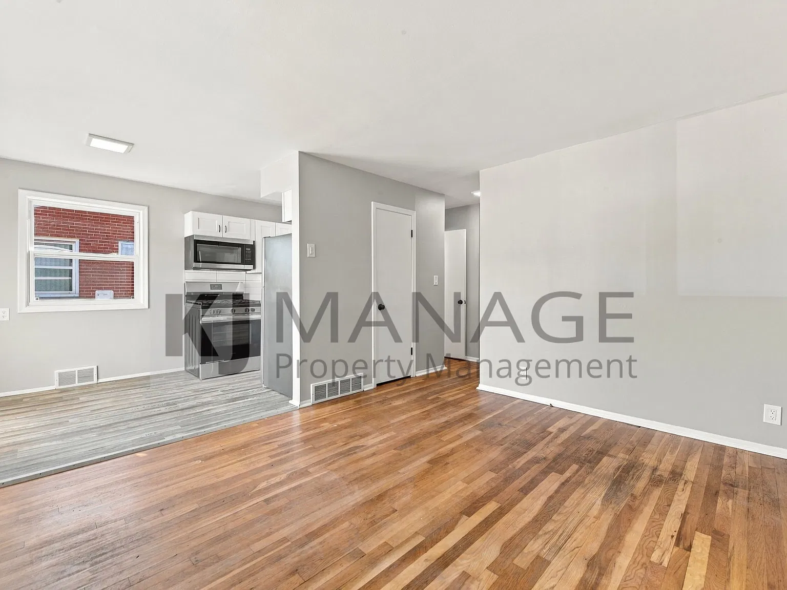 2 bed, 900 sqft, $1,250 — Photo 4
