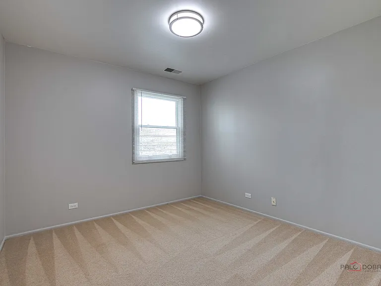 311 Glasgow Ln #Z2 — Photo 14