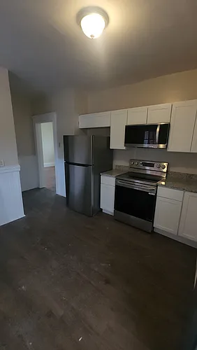 30 Cochran St Photo 1
