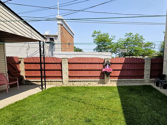 4th image of 5436 S Meade Ave #1