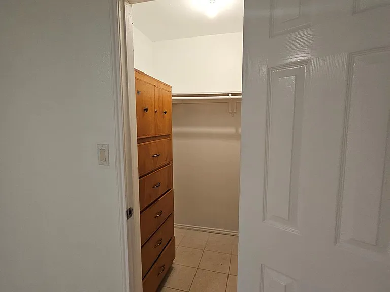 94 Laura Ln — Photo 16