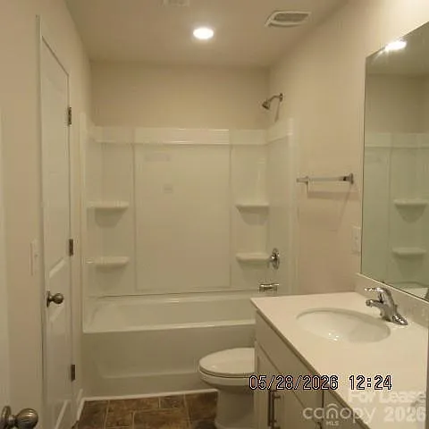 16111 Trenton Green Ln — Photo 10