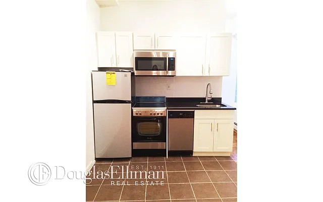 Rented by Douglas Elliman | media 8