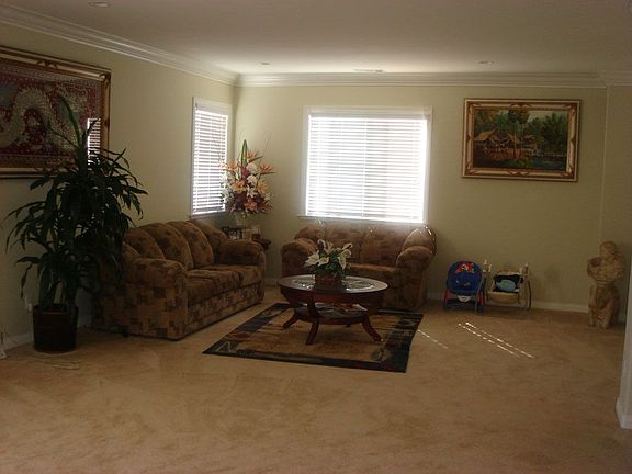 Huge Bonus room upstairs