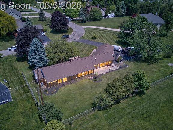 4th image of 7174 Meadowvue Dr