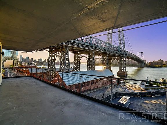 4th image of 349 Kent Ave #4A
