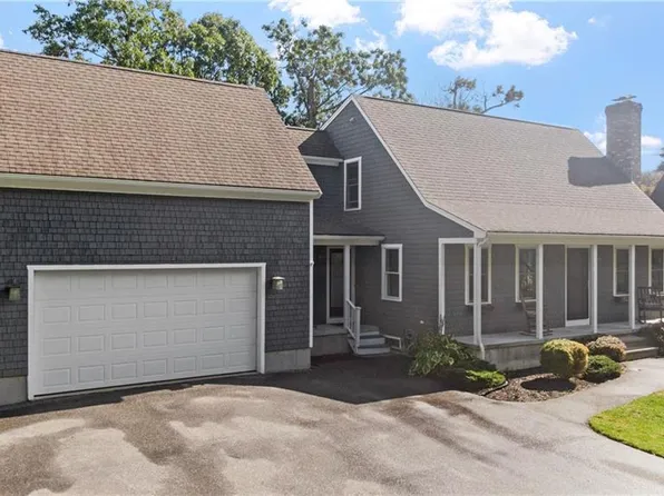 44 Basswood Dr, Bristol, RI 02809