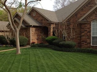 2641 Surrey Woods Rd, Flower Mound, TX 75028