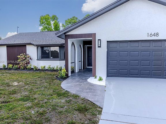 3rd image of 1648 Coral Point Dr