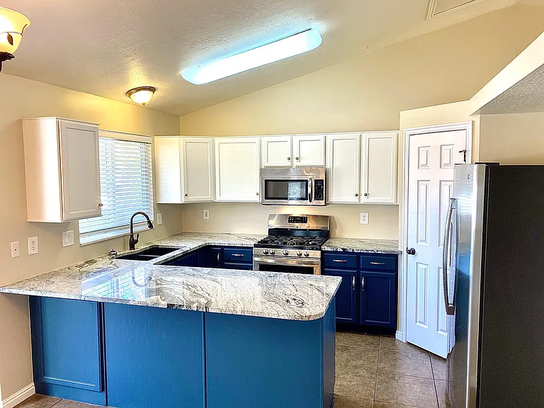 1434 N 2575 W — Photo 7