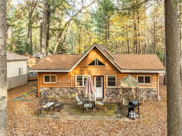 134 Clyde St, Roscommon, MI 48653