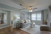 720 & 722 W 37th St — Photo 18