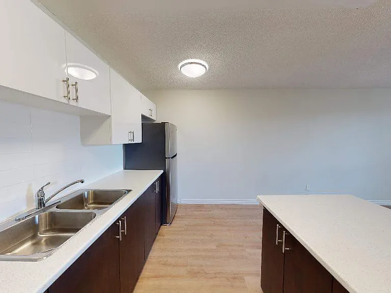 59 Campbell Ct — Photo 2