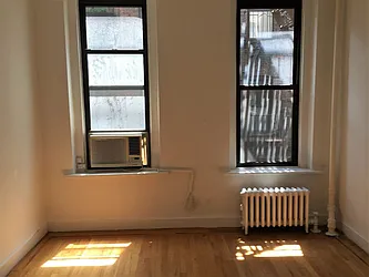 Rented by Manhattan Skyline