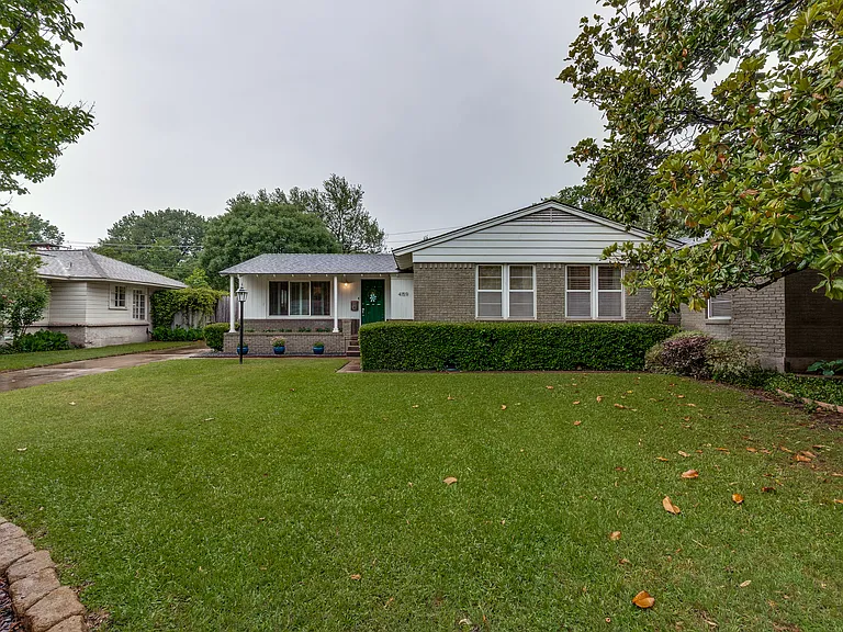 4159 Clover Ln — Photo 2