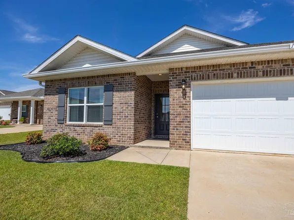 1649 Slate Dr, Cantonment, FL 32533
