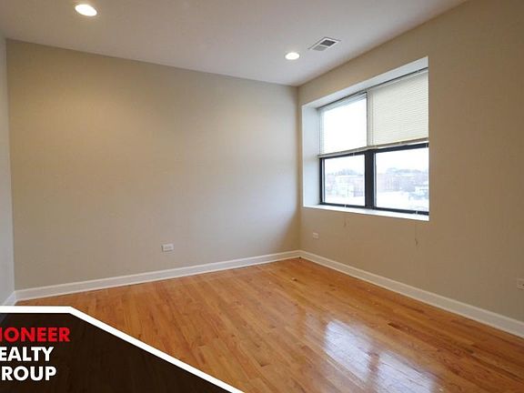 5th image of 4759 N Maplewood Ave #4759401