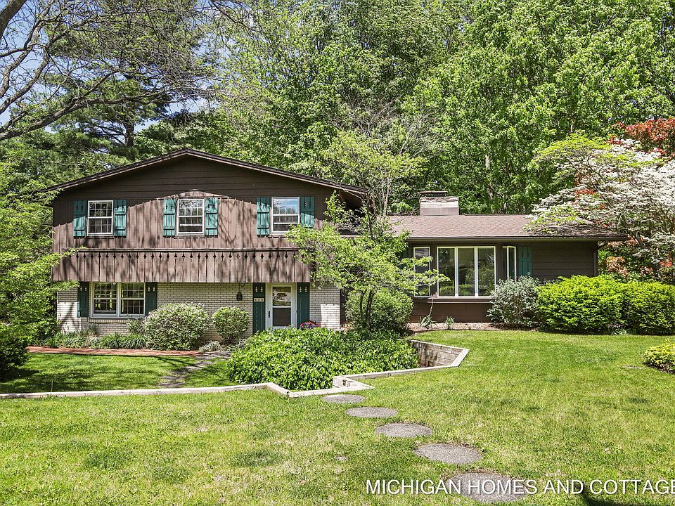 1st image of 680 Marylane Dr