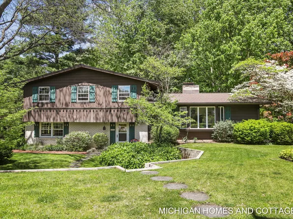 680 Marylane Dr, Holland, MI 49423