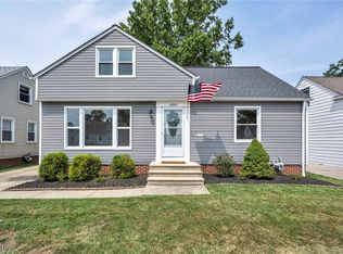 28943 Blissfield Dr, Willowick, OH 44095