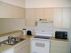 5th image of 2124 N Tamiami Trl APT 104