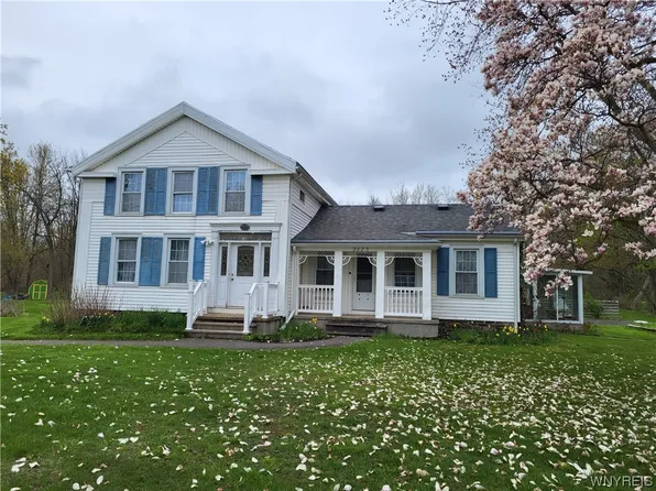 2625 Youngstown Lockport Rd, Ransomville, NY 14131