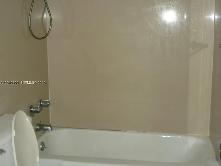 1965 S Ocean Dr #10P — Photo 8
