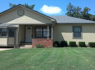 1913 NW Taylor Ave, Lawton, OK 73507