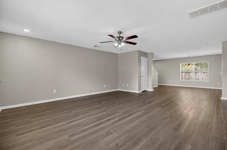 1016 Deerberry Rd — Photo 7