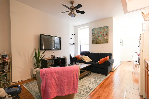 Rented by Metropolitan Property Group | media 1