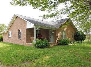 1020 Hunter Farm Rd, Pilot Mountain, NC 27041