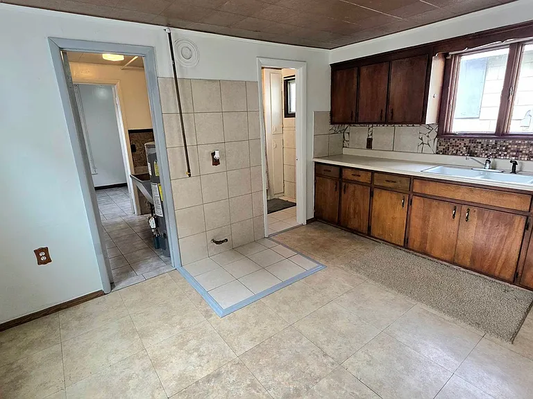 118 Rother Ave #2 — Photo 12