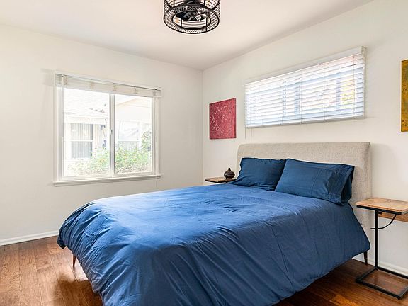 3rd image of 12415 Chandler Blvd #12415