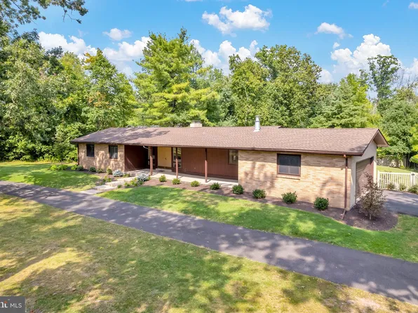2136 Old Skippack Rd, Harleysville, PA 19438