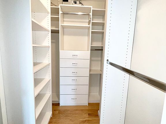 5th image of 1011 Arlington Blvd APT 535