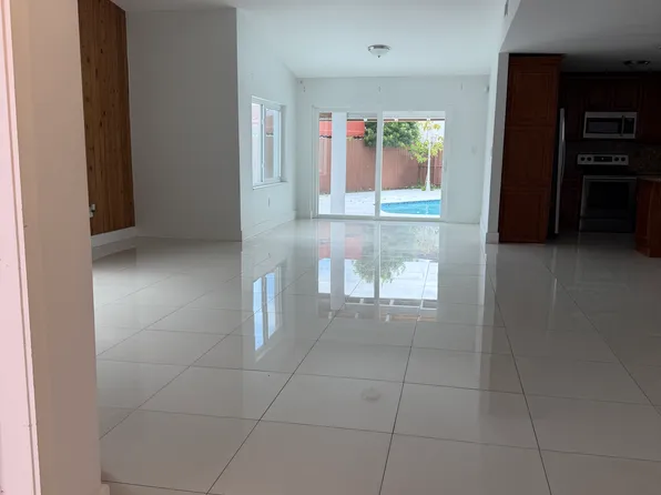 13263 SW 9th Ter, Miami, FL 33184