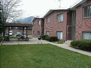 2nd image of 906 Alpine Ave APT 4
