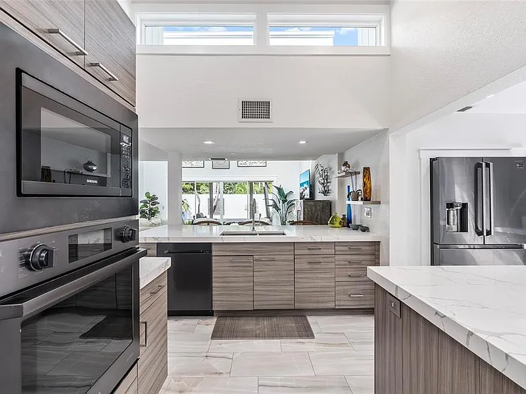 1100 Westway Dr — Photo 15